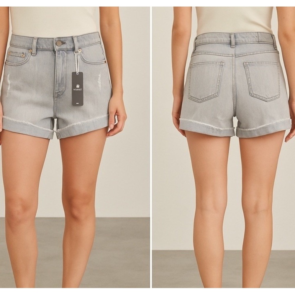 Tractr Women's Brittany Grey Raw Rolled Hem Mid Rise Jean Shorts Size 8/29 NWT